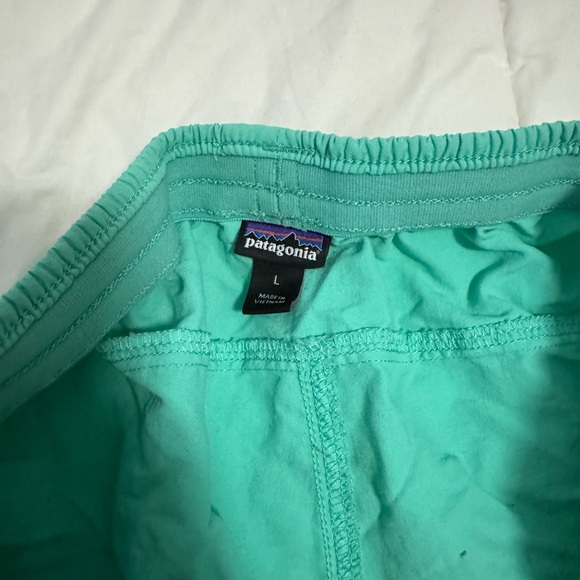 Patagonia baggies - Picture 3 of 4